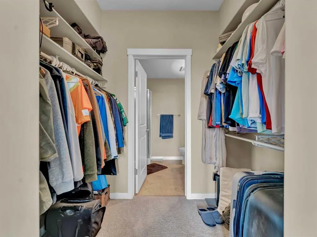19 Terrace View NE, #221