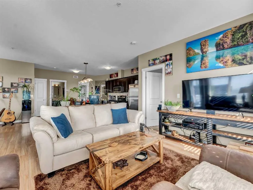 19 Terrace View NE, #221