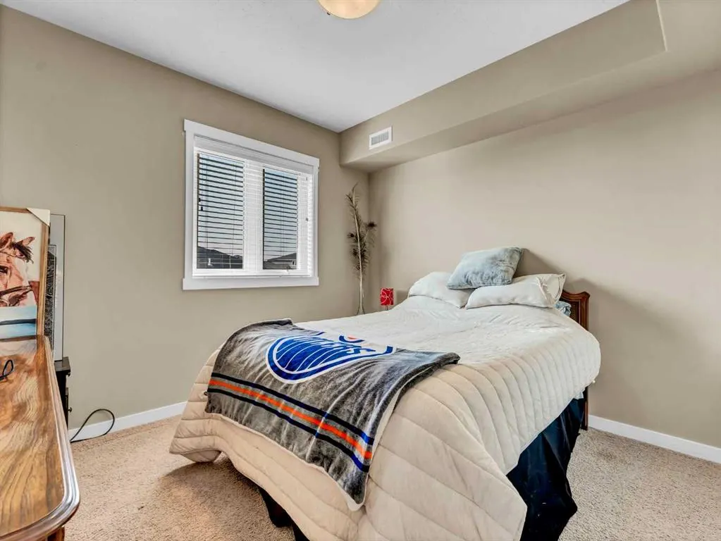 19 Terrace View NE, #221