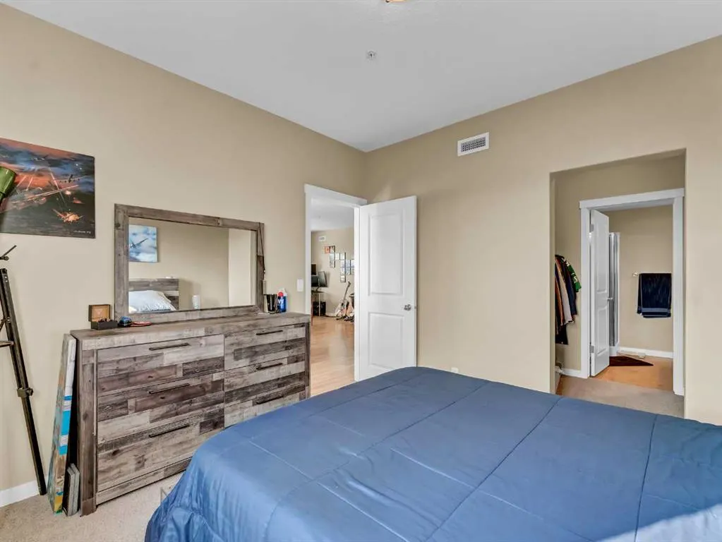 19 Terrace View NE, #221