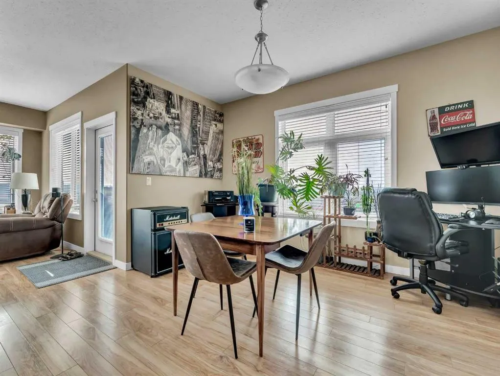 19 Terrace View NE, #221