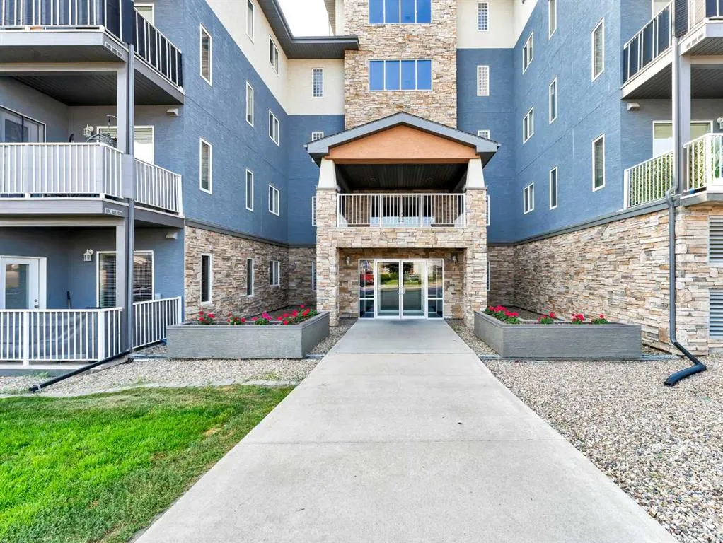 19 Terrace View NE, #221