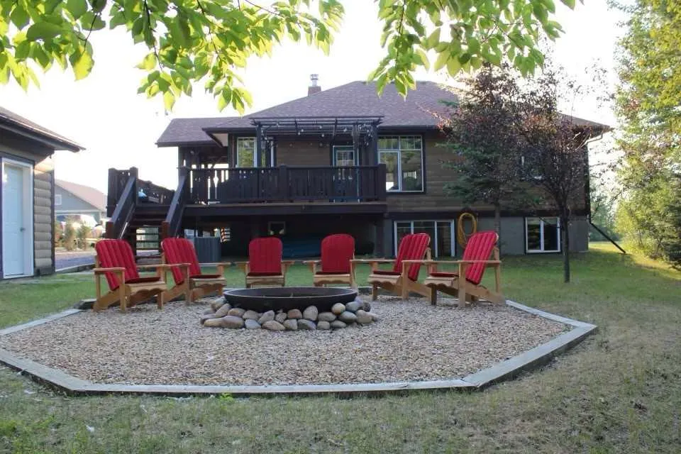 439 Summer Crescent