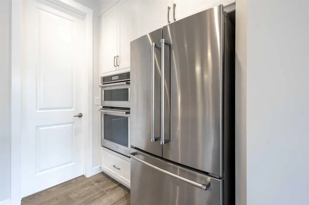 246 West Grove Point SW