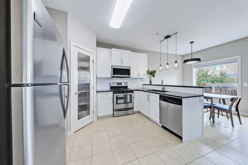 58 Everwoods Link SW