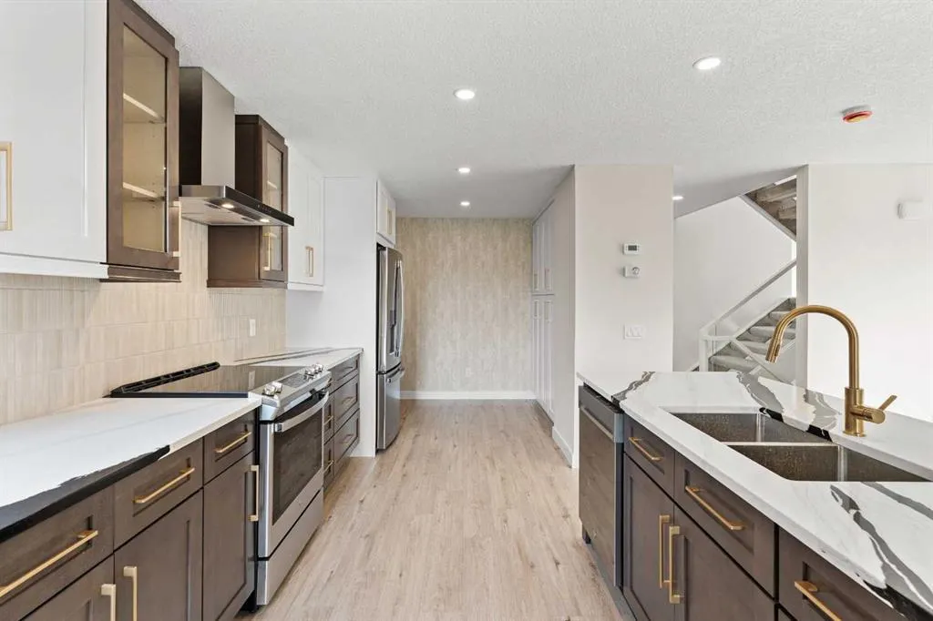 1220 Prominence Way SW, #20