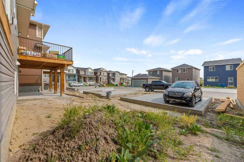 746 Bayview Hill SW