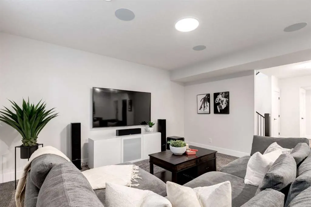 131 Aspen Summit Boulevard SW