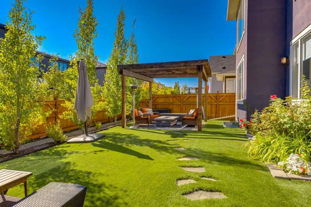 131 Aspen Summit Boulevard SW