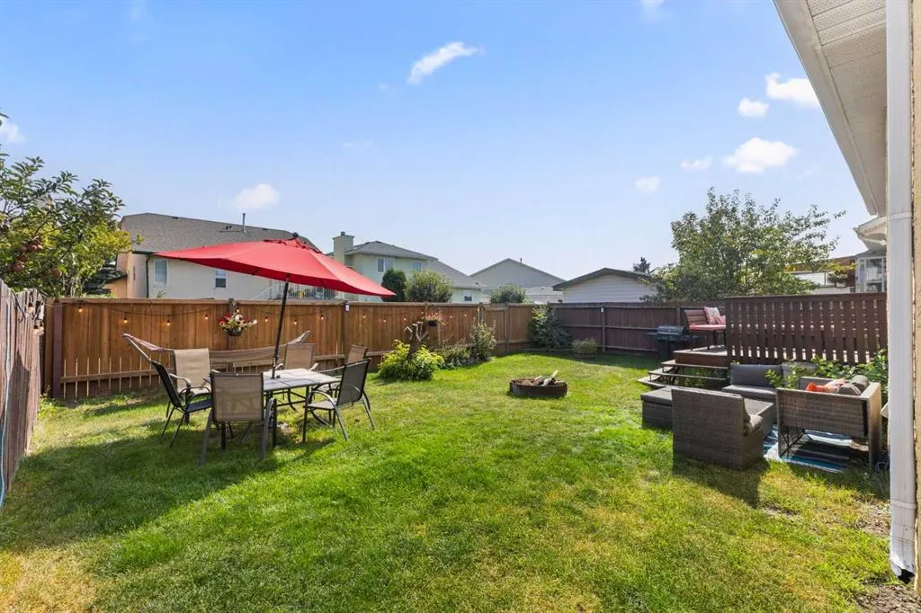 933 Applewood Drive SE