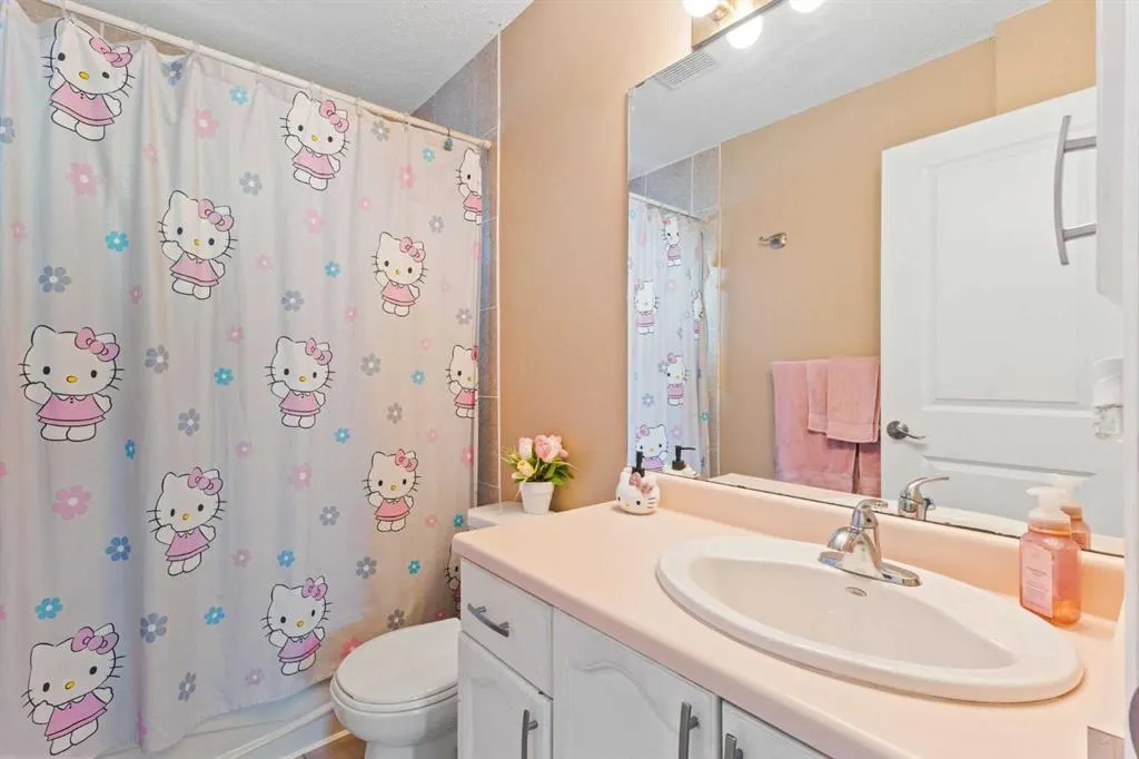 933 Applewood Drive SE