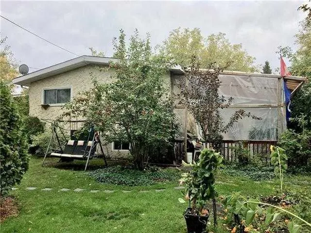 94 Avenue Avenue, #10202