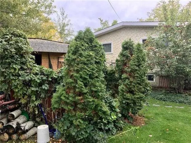 94 Avenue Avenue, #10202