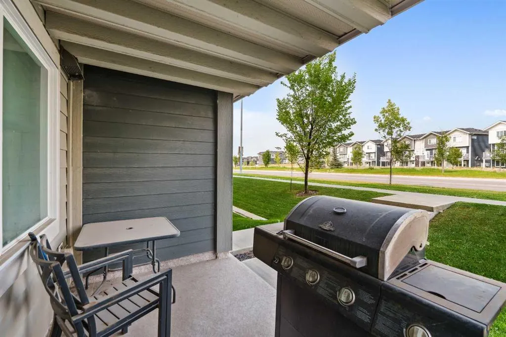 181 Skyview Ranch Manor NE, #3106