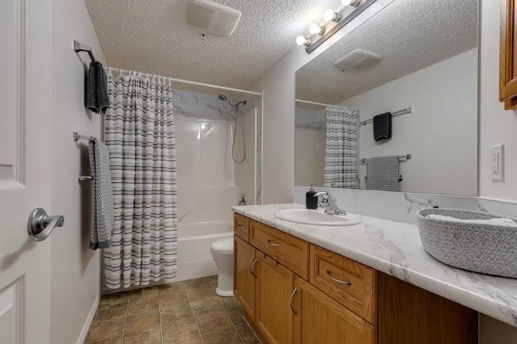 5200 44 Avenue NE, #2112