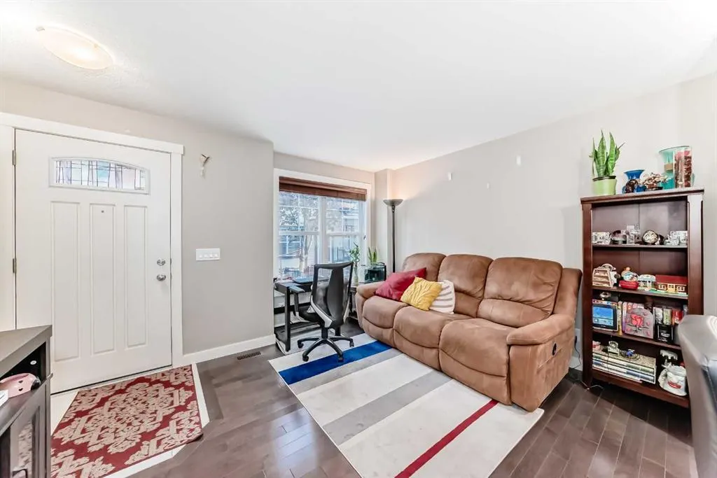 307 Mckenzie Towne Square SE