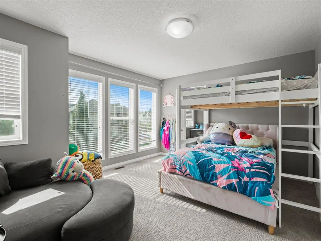 72 Cranarch Crescent SE