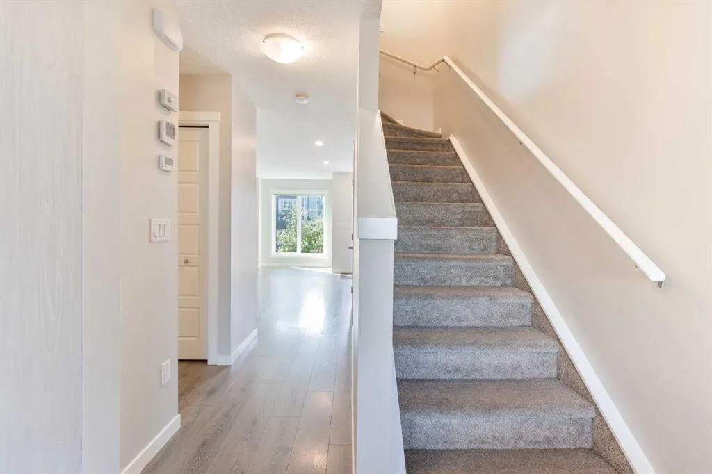 7451 Falconridge Boulevard NE, #1016