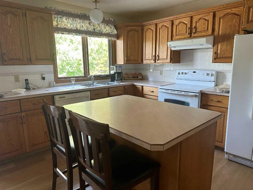 742077 Range Road 64