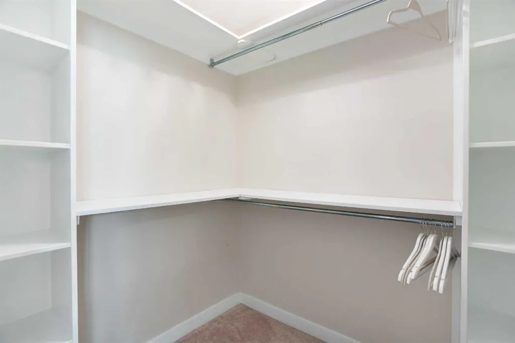 814 Memorial Drive NW, #102