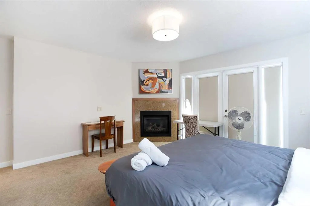 814 Memorial Drive NW, #102