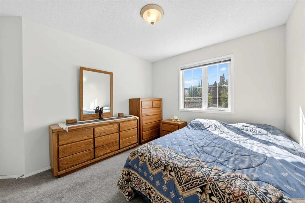 36 Edgebrook Park NW