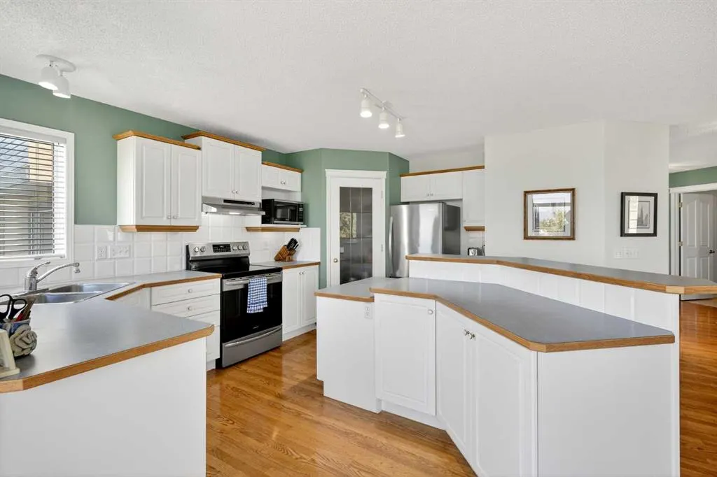 36 Edgebrook Park NW