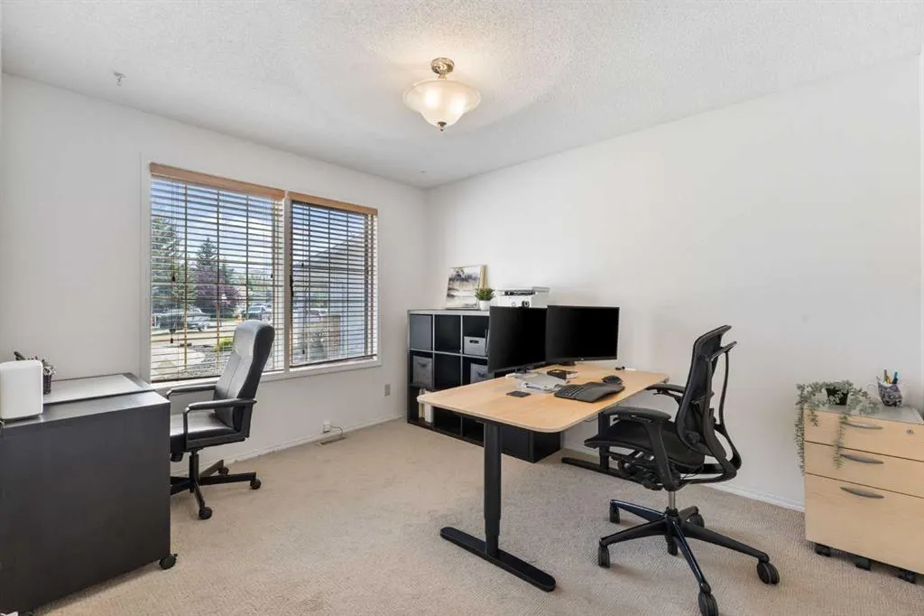 2 Riverside Place