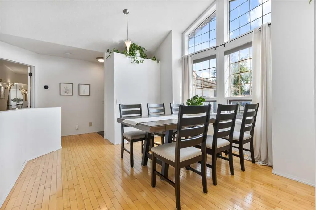 2 Riverside Place