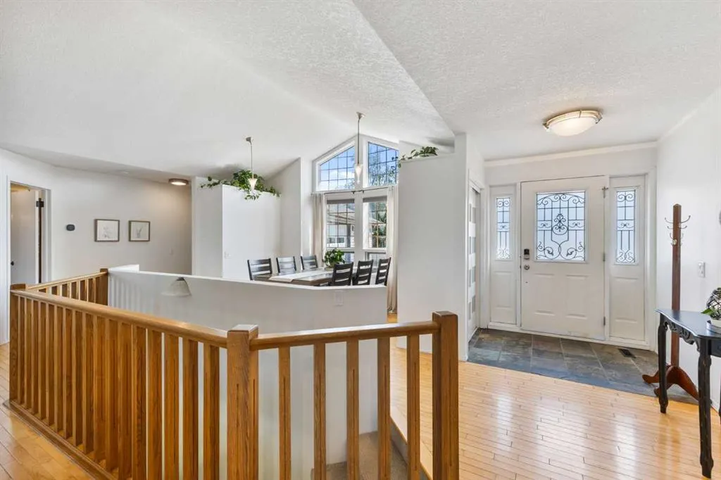 2 Riverside Place