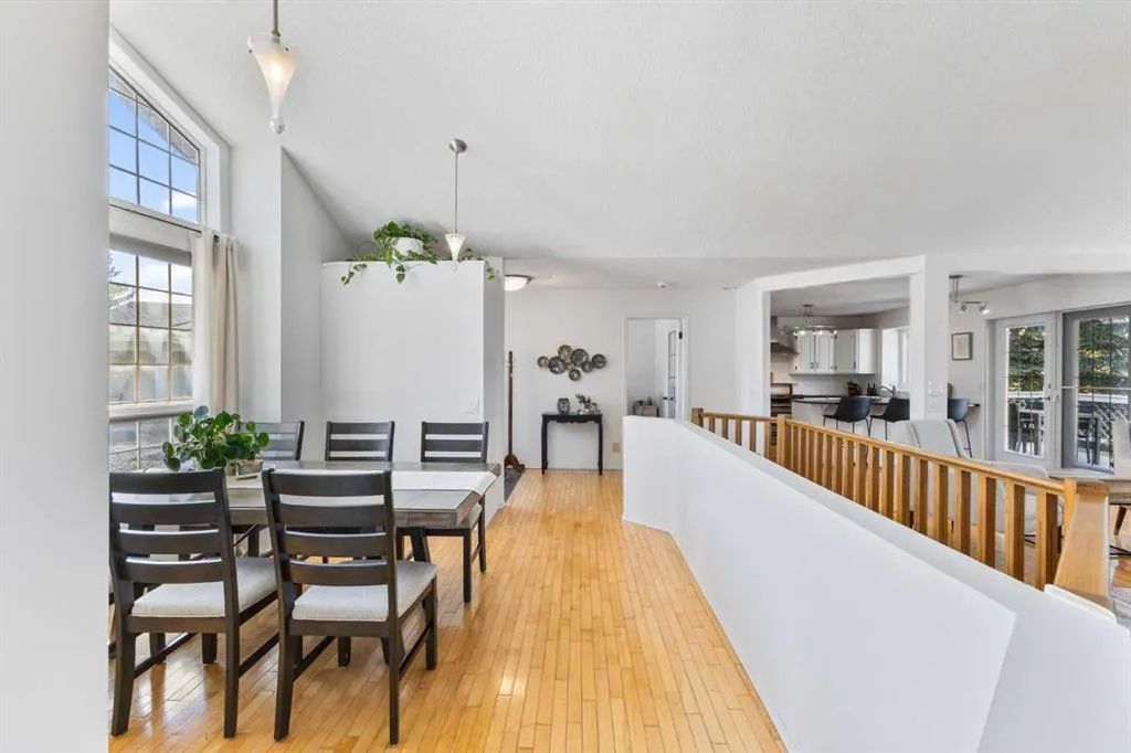 2 Riverside Place