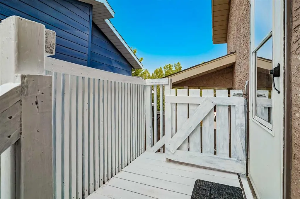 5 Shawinigan Rise SW