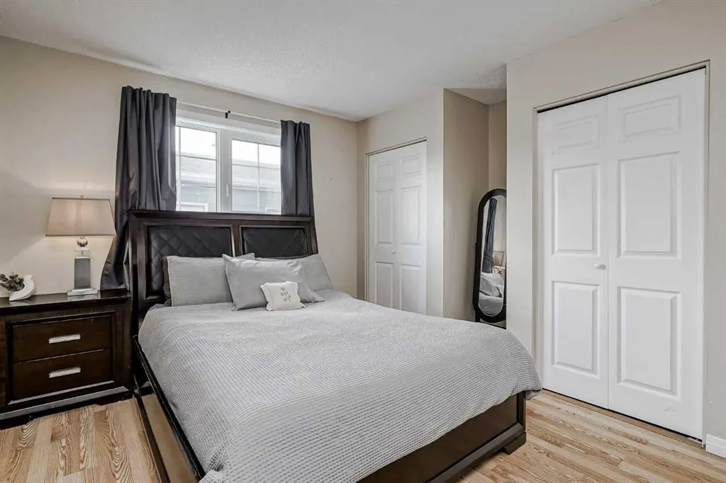 5 Shawinigan Rise SW