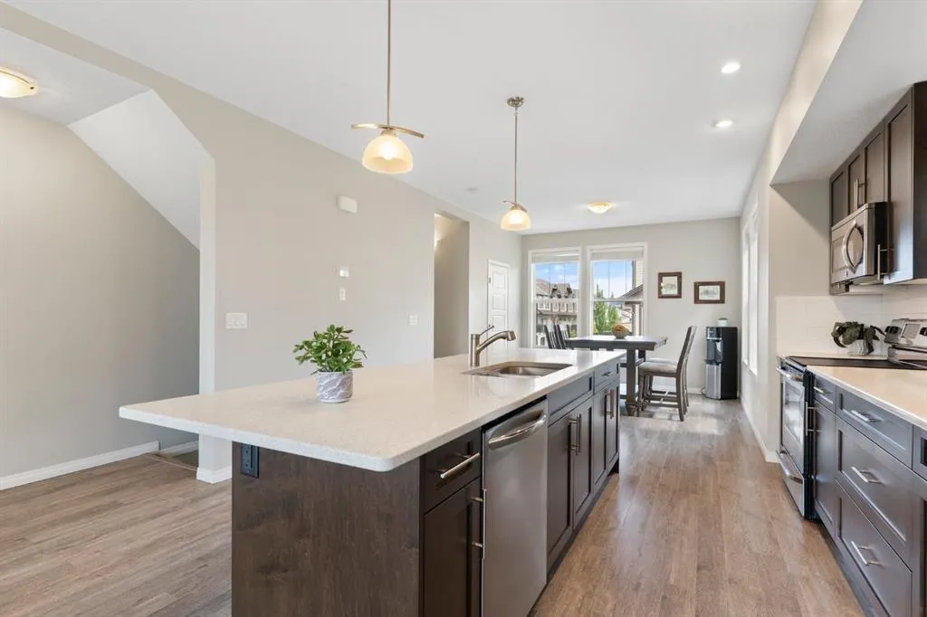 280 Williamstown Close NW, #1901