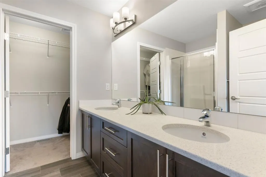 280 Williamstown Close NW, #1901