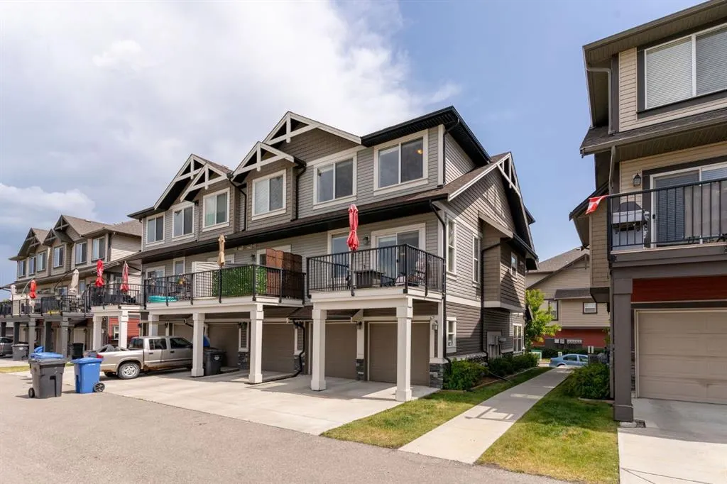 280 Williamstown Close NW, #1901