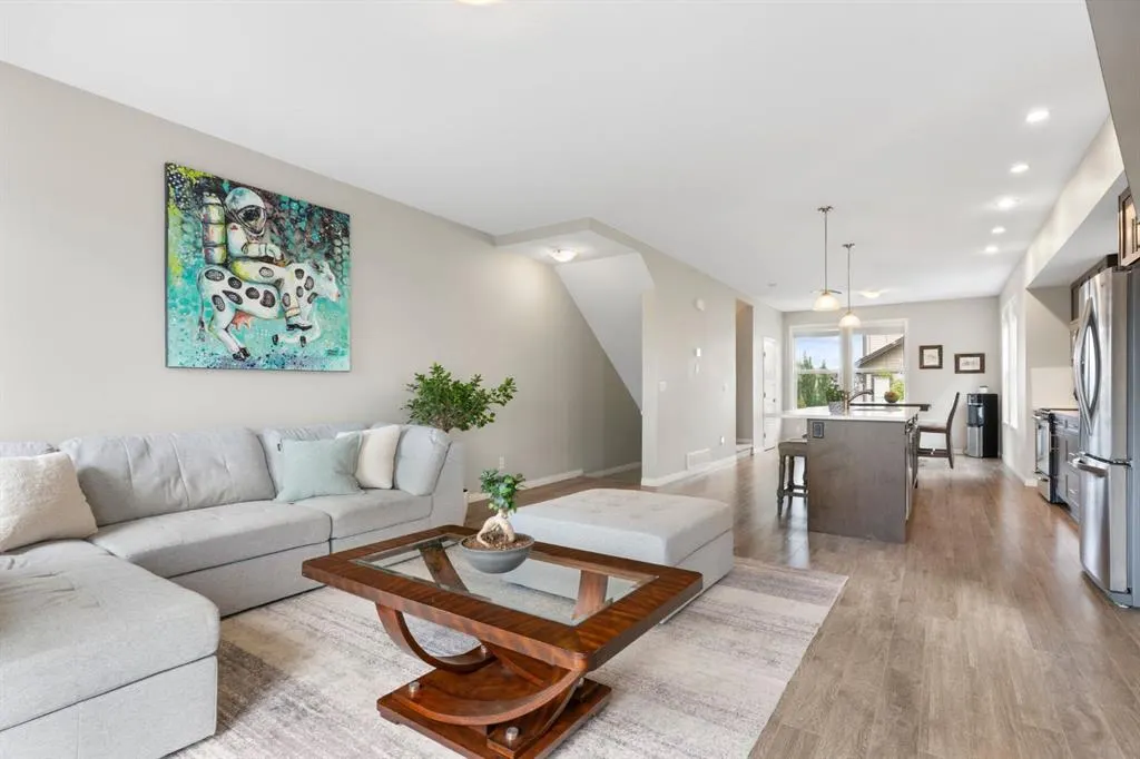 280 Williamstown Close NW, #1901