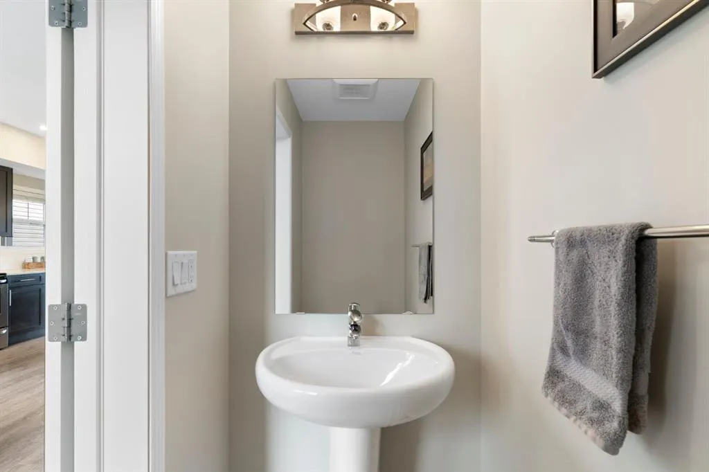 280 Williamstown Close NW, #1901