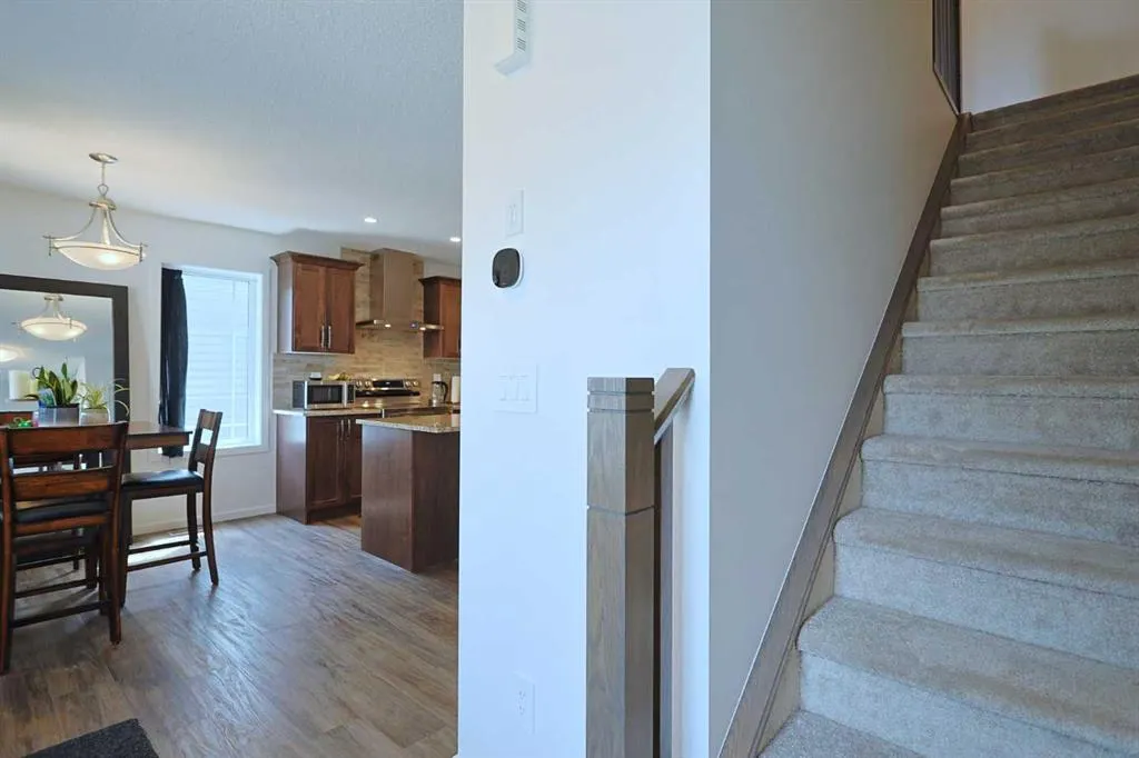 153 Yorkville Avenue SW