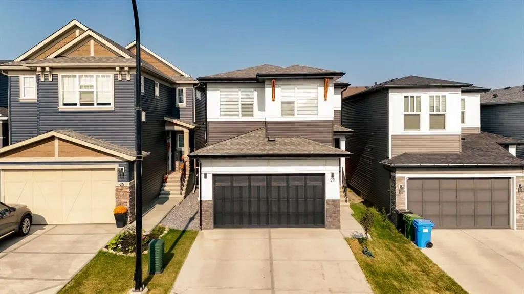 29 Calhoun Crescent NE