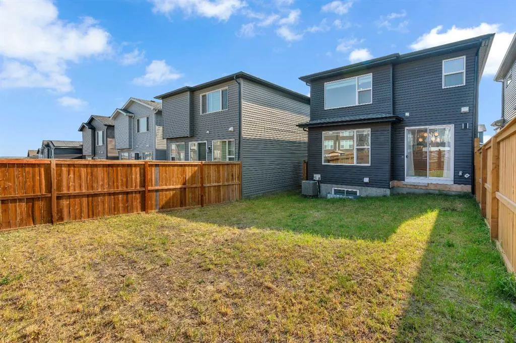 29 Calhoun Crescent NE