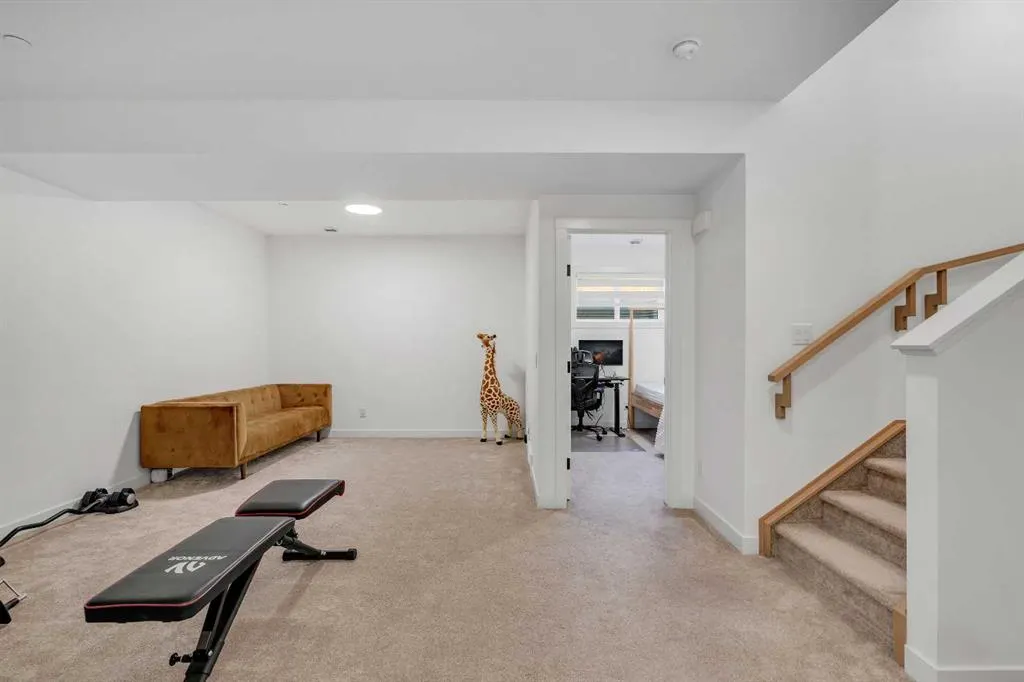 29 Calhoun Crescent NE