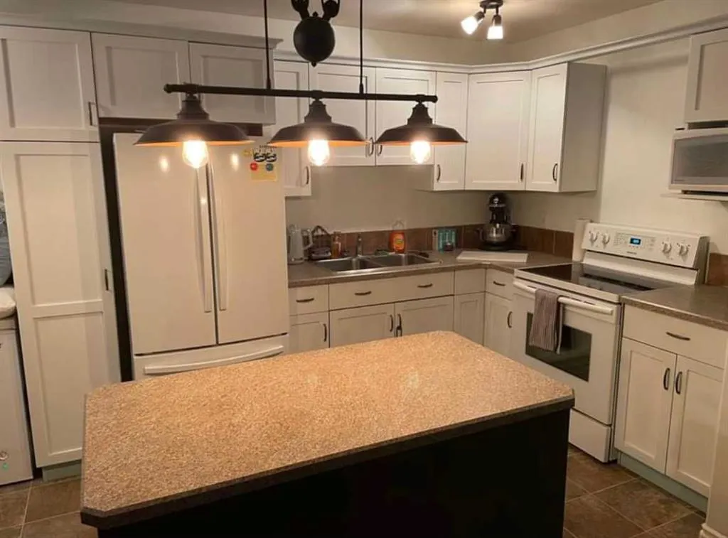 4915 45 Street, #104