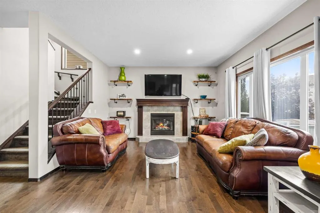 22 West Pointe Manor