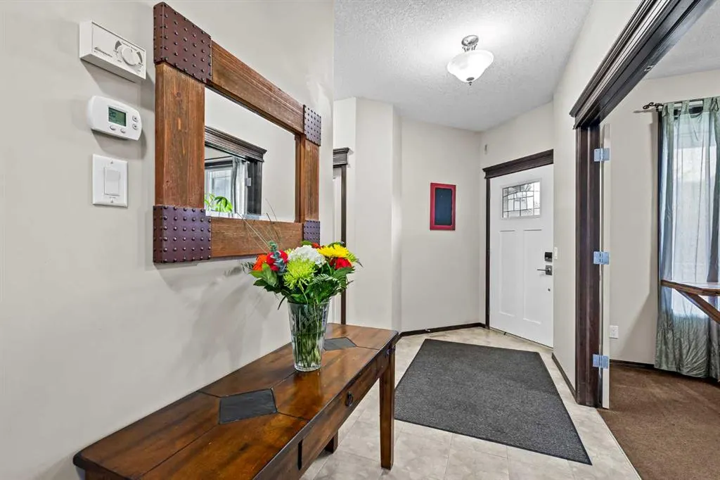 22 West Pointe Manor