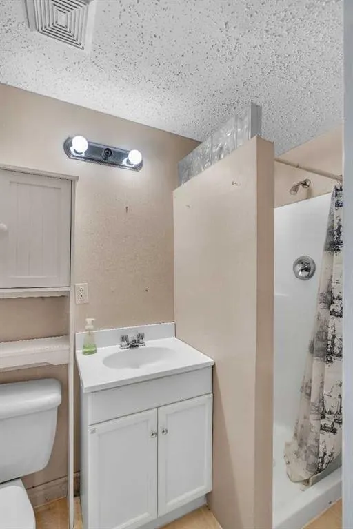 120 Silvercreek Close NW, #810