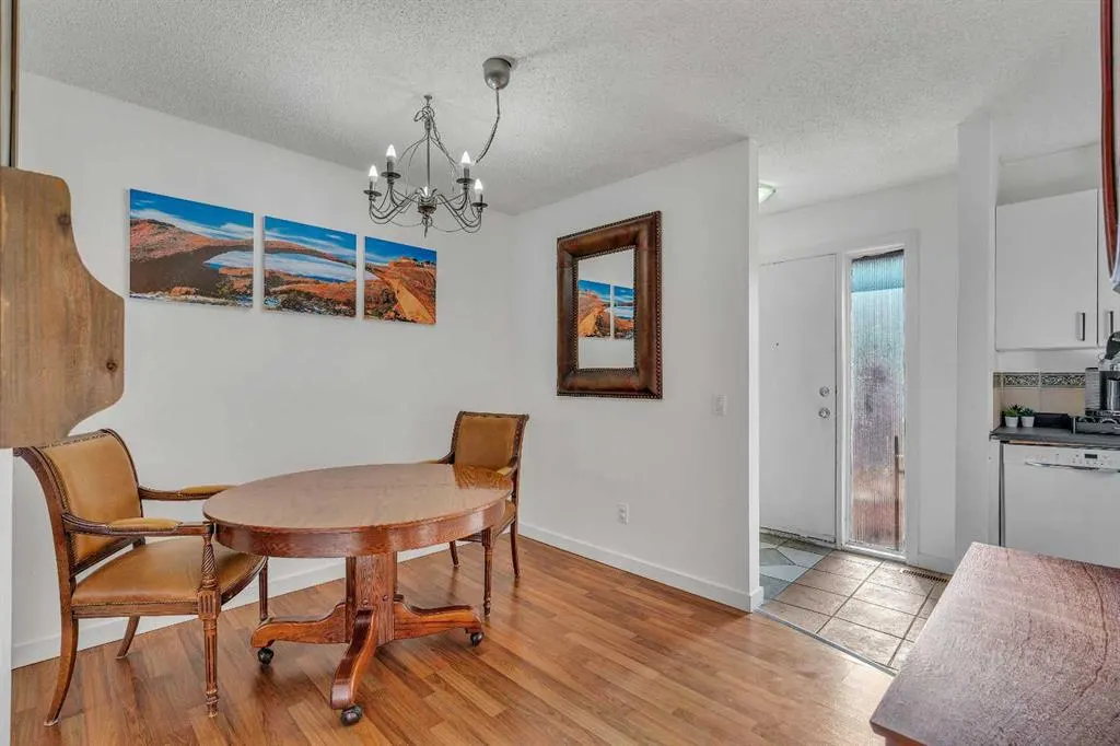 120 Silvercreek Close NW, #810