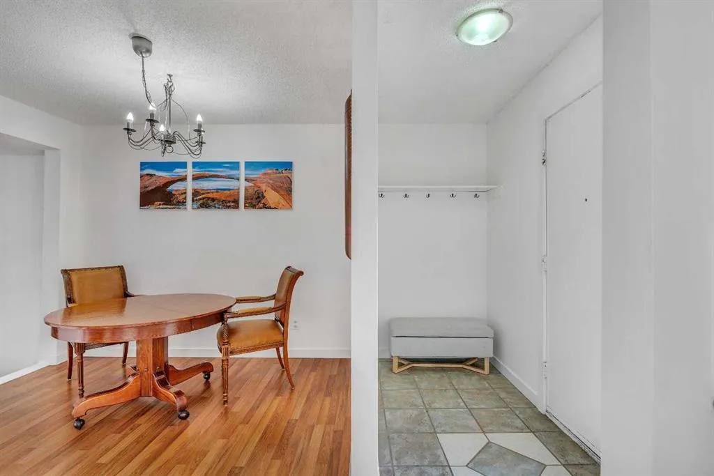 120 Silvercreek Close NW, #810