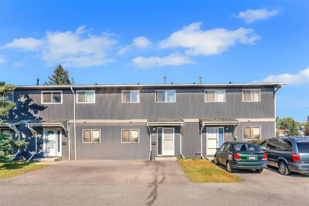 120 Silvercreek Close NW, #810