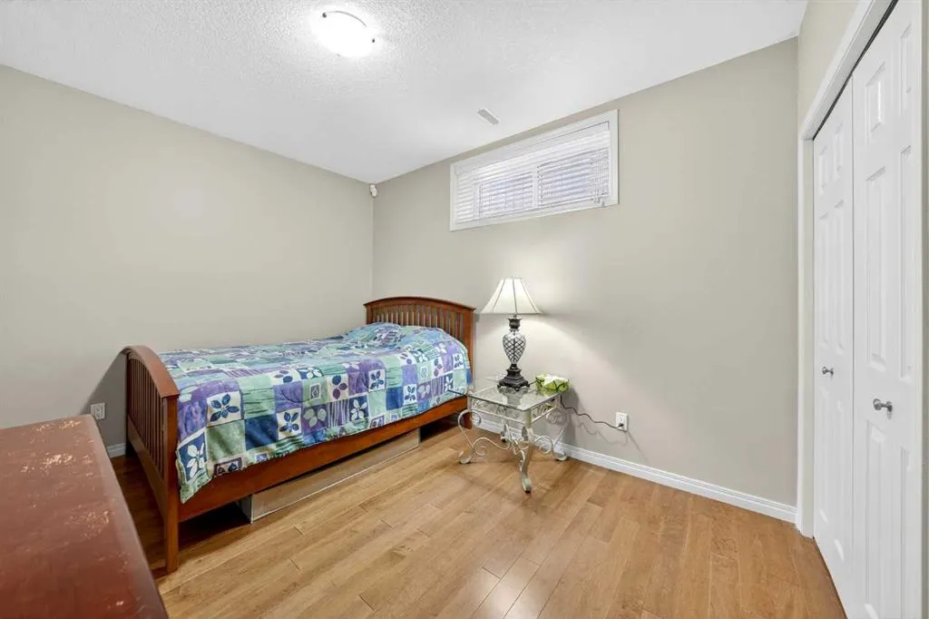 64 Panatella Manor NW